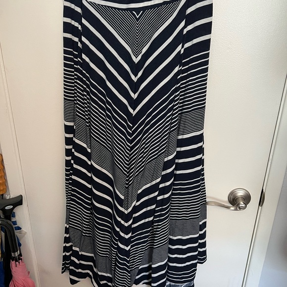 Metaphor Maxi Skirt - Picture 2 of 5